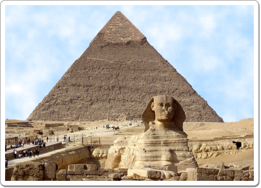 Khefren's pyramid at Giza, with the Great Sphinx in the foreground.